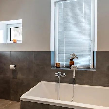 Modernes Im Erdgeschoss