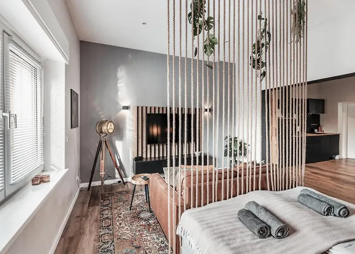 아파트 Modernes Im Erdgeschoss